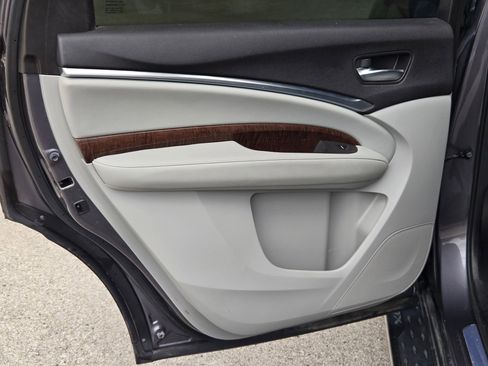 Used 2018 Acura MDX FWD w/ Technology Package image 15