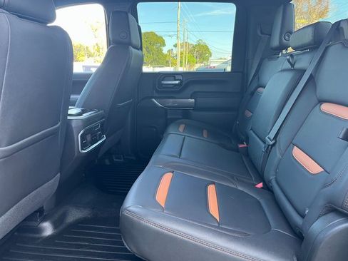 Used 2023 GMC Sierra 2500 AT4 w/ Gooseneck/5TH Wheel Package image 12