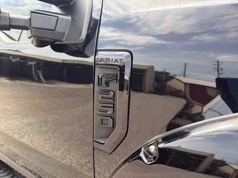 Used 2021 Ford F250 Lariat AWD/4WD image 5