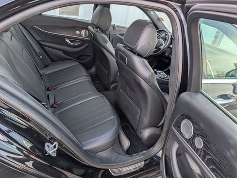 Used 2019 Mercedes-Benz E 300 4MATIC image 20