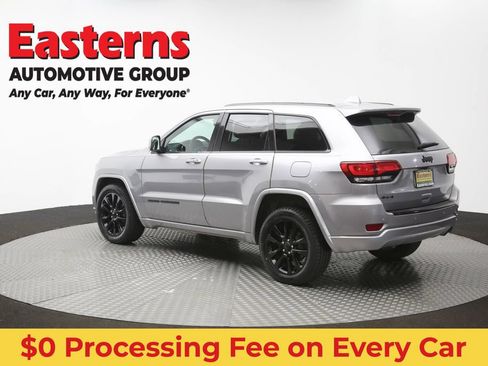 Used 2017 Jeep Grand Cherokee Laredo AWD/4WD image 63