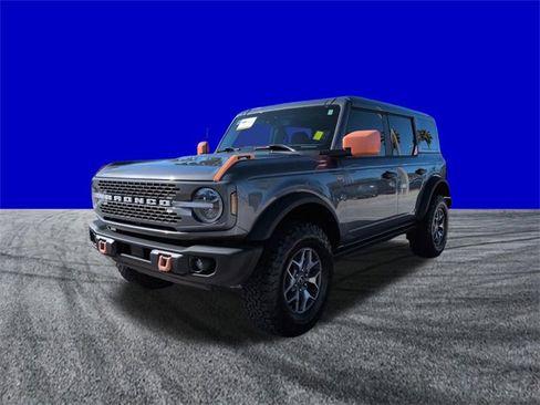 Certified 2025 Ford Bronco Badlands image 8