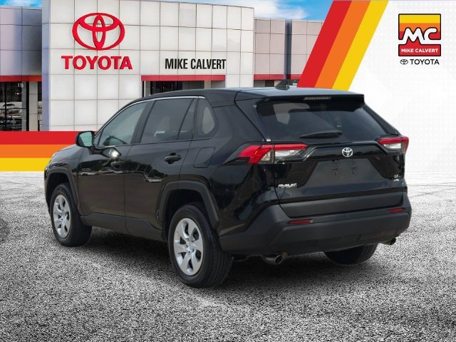 Certified 2025 Toyota RAV4 LE AWD/4WD image 3