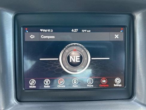 Used 2020 Dodge Charger SXT RWD image 28