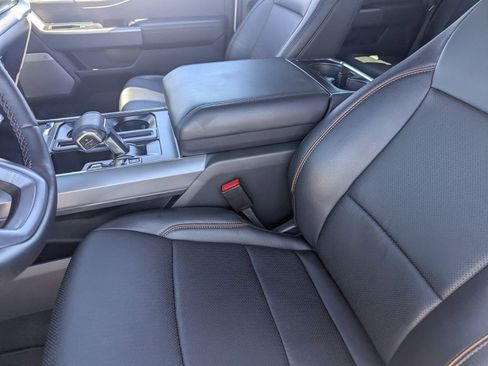 Certified 2025 Ford F150 Lariat w/ Equipment Group 501A Mid image 18