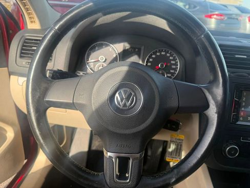 Used 2010 Volkswagen Jetta Limited Edition image 21