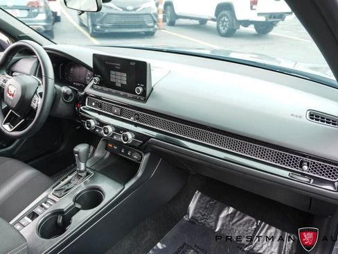 Used 2025 Honda Civic Sport image 40