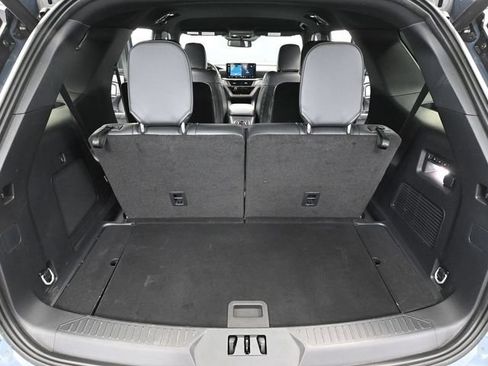 Used 2025 Ford Explorer ST AWD/4WD image 43