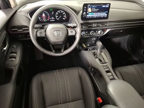 Used 2024 Honda HR-V EX-L image 2