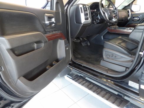 Used 2016 GMC Sierra 1500 SLT w/ SLT Premium Package AWD/4WD image 7