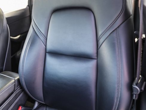 Used 2021 Tesla Model Y Long Range AWD/4WD image 26