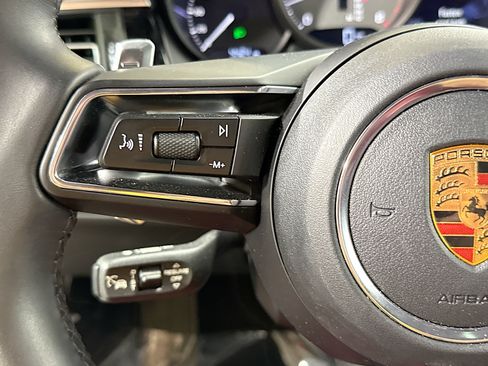 Certified 2026 Porsche Macan S AWD/4WD image 37