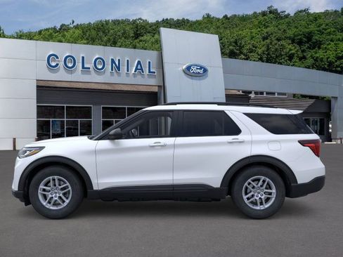 New 2026 Ford Explorer Active image 3