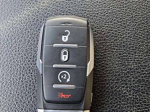 Used 2023 RAM 1500 Big Horn image 32