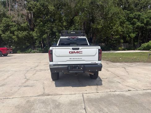 Used 2024 GMC Sierra 2500 AT4 w/ AT4 Premium Plus Package AWD/4WD image 5
