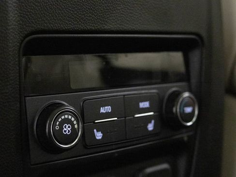 Used 2022 Buick Enclave Premium w/ Experience Buick Package image 31