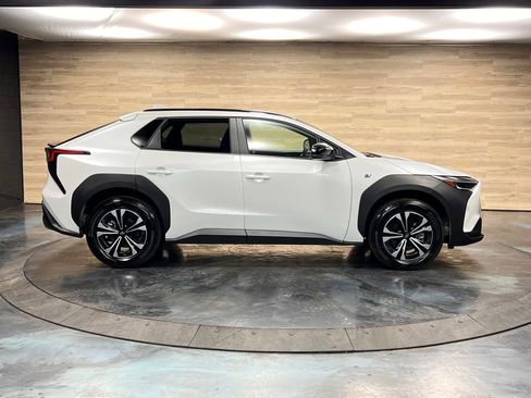 Used 2025 Subaru Solterra Premium image 25