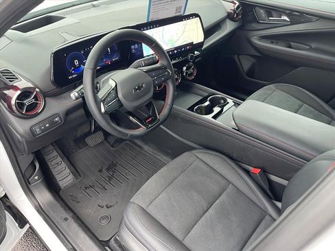 Certified 2024 Chevrolet Blazer EV RS image 11