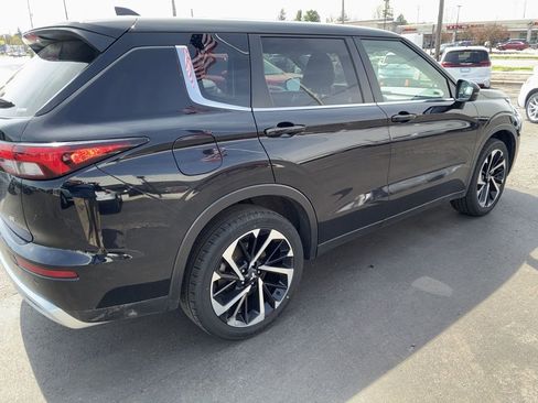 Used 2024 Mitsubishi Outlander AWD image 6
