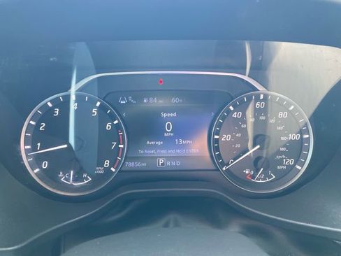 Used 2023 Nissan Titan S RWD image 21