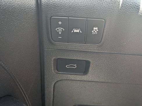Used 2023 Kia K5 LXS FWD image 11
