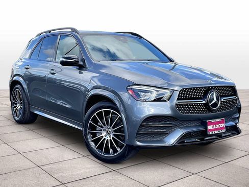 Used 2021 Mercedes-Benz GLE 450 4MATIC image 2