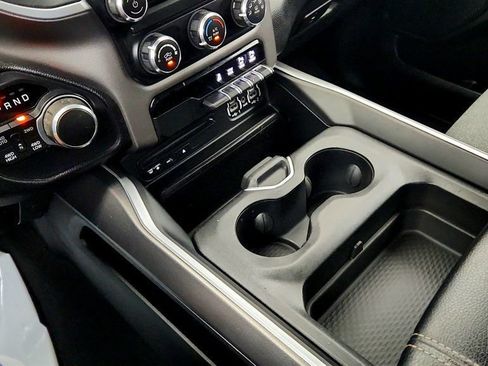 Used 2019 RAM 1500 Big Horn AWD/4WD image 17