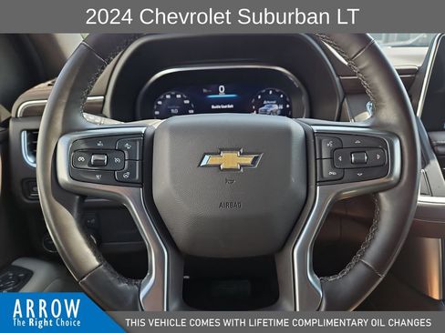 Used 2024 Chevrolet Suburban LT w/ Luxury Package AWD/4WD image 27