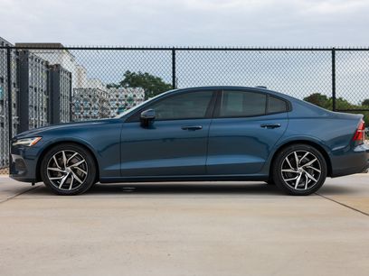 Used 2020 Volvo S60 T6 Momentum w/ Protection Package