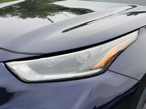 Used 2022 Toyota Highlander XSE image 9