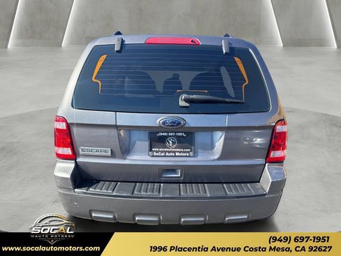 Used 2010 Ford Escape XLS FWD image 4