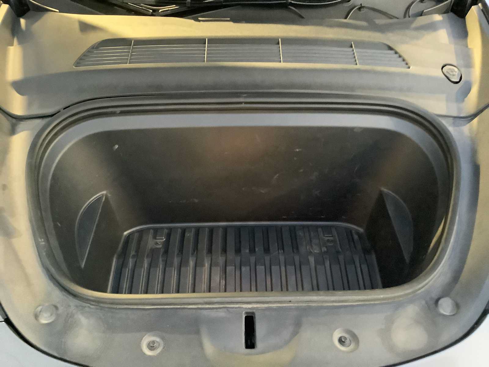 Used 2023 Tesla Model Y Long Range AWD/4WD image 8