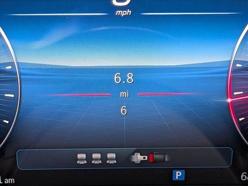 Used 2026 Mercedes-Benz GLC 300 image 10