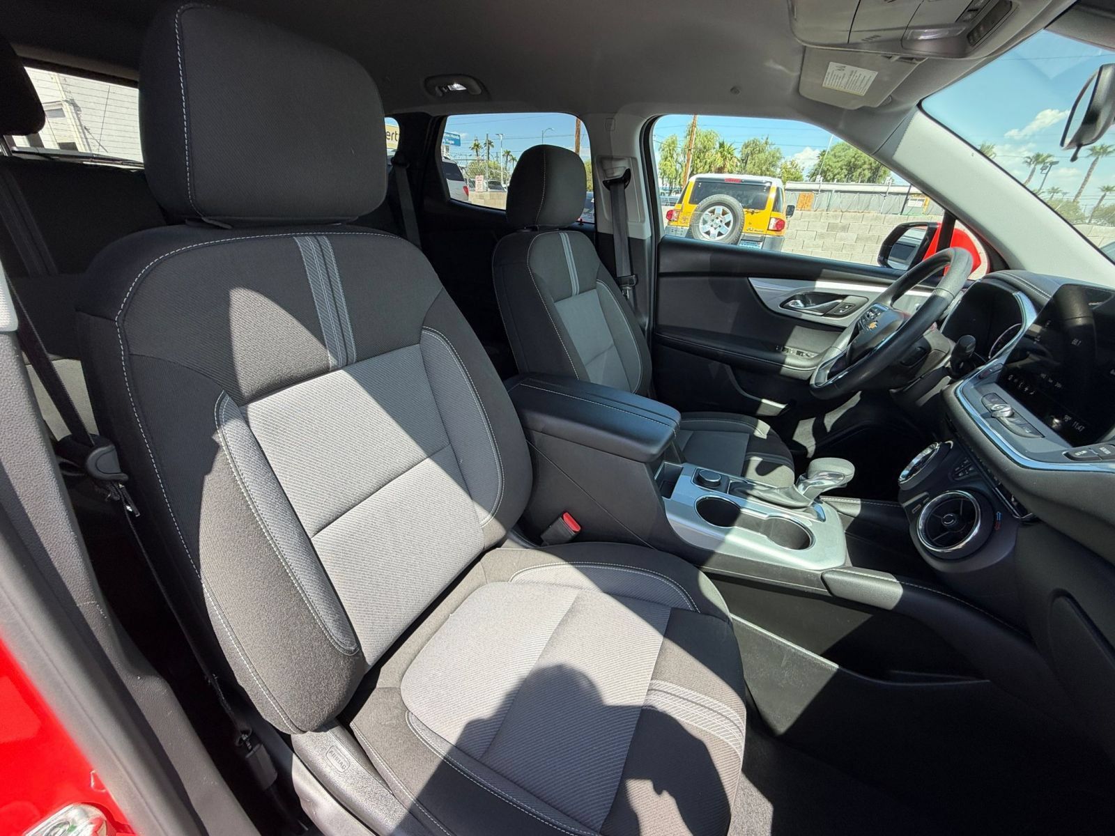 Used 2025 Chevrolet Blazer LT FWD image 36