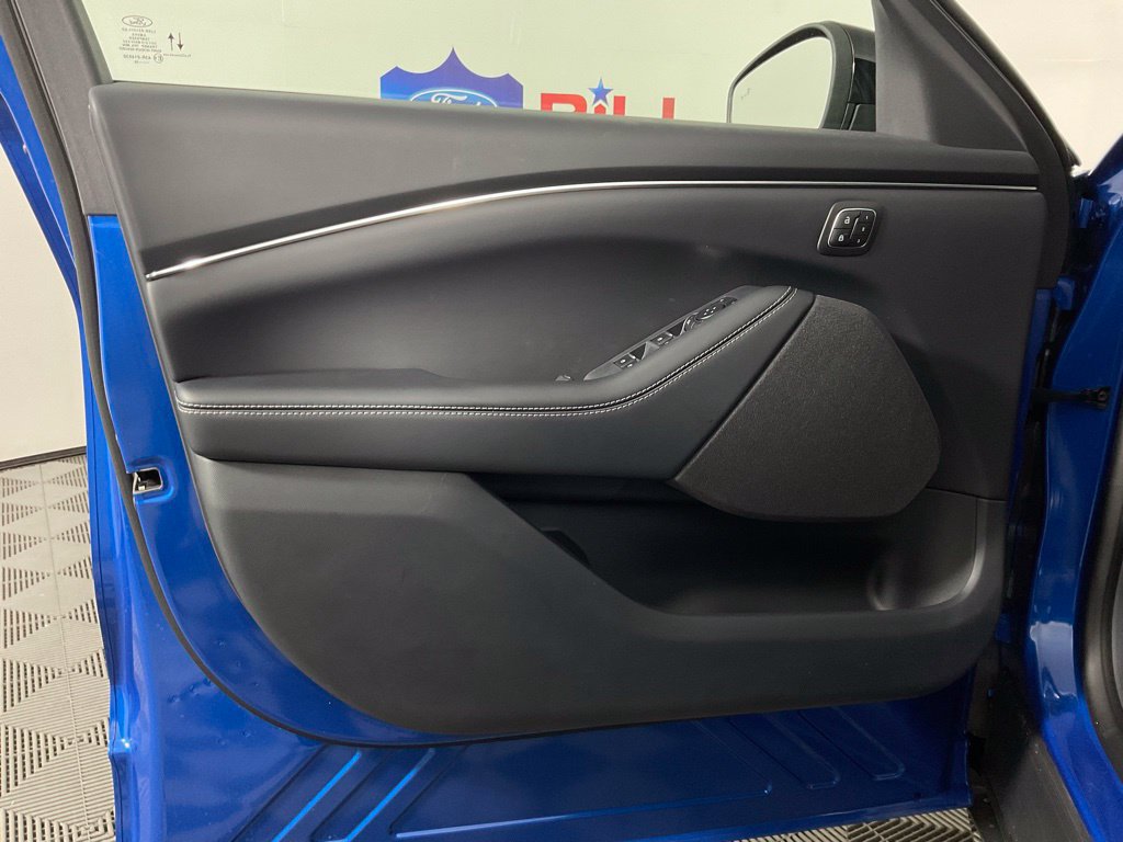 New 2026 Ford Mustang Mach-E Select w/ Comfort Package Lite RWD image 12
