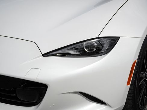 Used 2025 MAZDA MX-5 Miata Grand Touring image 6