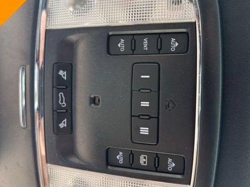 Used 2018 Jeep Grand Cherokee Summit w/ Platinum Series Group AWD/4WD image 19