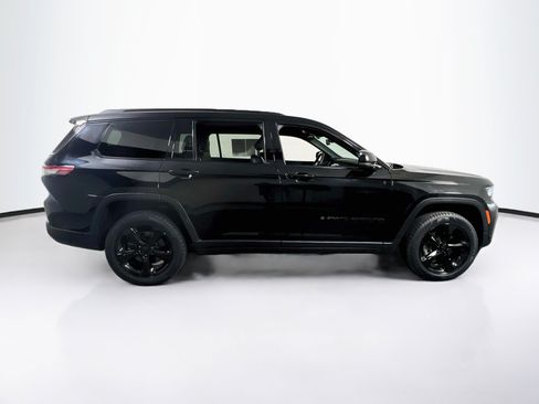 Used 2023 Jeep Grand Cherokee L Laredo AWD/4WD image 4