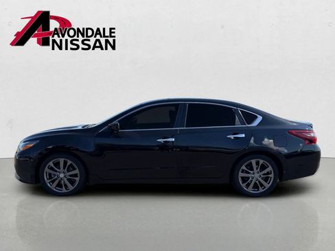 Certified 2018 Nissan Altima 2.5 SR w/ SR Special Edition FWD image 3