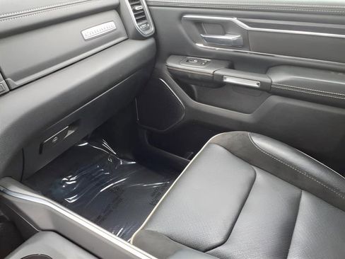 Used 2024 RAM 1500 Laramie AWD/4WD image 22