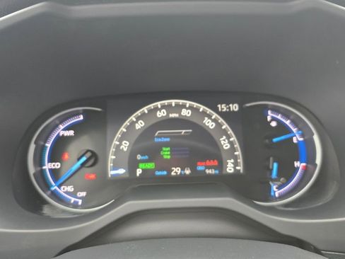 Used 2025 Toyota RAV4 LE image 15