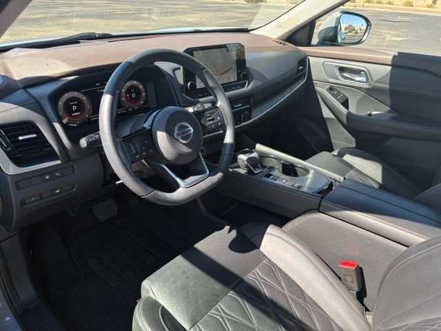 Certified 2021 Nissan Rogue Platinum FWD image 11