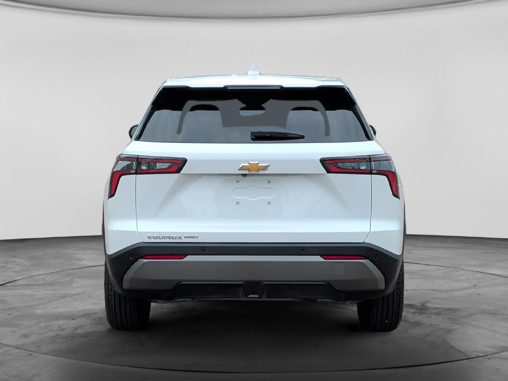 Used 2026 Chevrolet Equinox LT AWD/4WD image 6