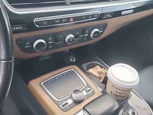 Used 2017 Audi Q7 2.0T Premium image 1