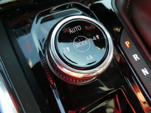 Certified 2024 GMC Canyon AT4 image 28