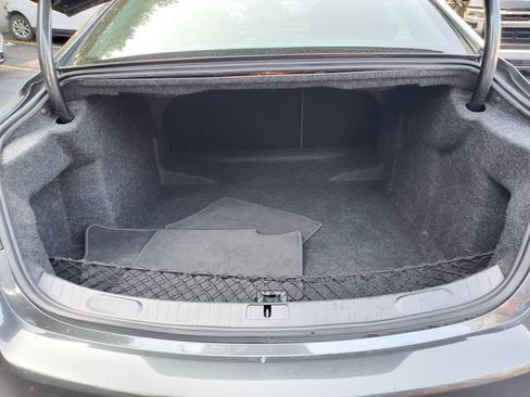 Used 2018 Chevrolet Impala Premier FWD image 11