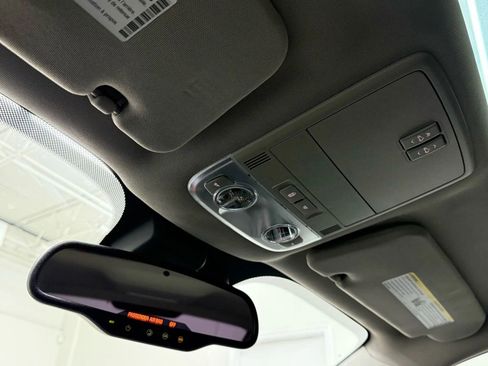 Used 2017 Chevrolet SS image 30