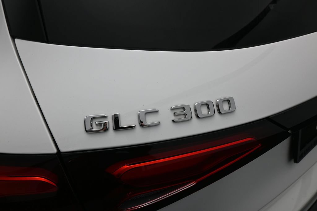 Used 2026 Mercedes-Benz GLC 300 image 39