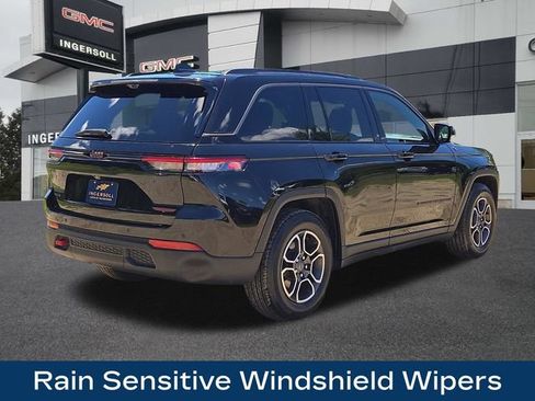 Used 2022 Jeep Grand Cherokee Trailhawk w/ ADV Protech Group II AWD/4WD image 24