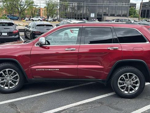 Used 2015 Jeep Grand Cherokee Limited w/ Trailer Tow Group IV AWD/4WD image 6